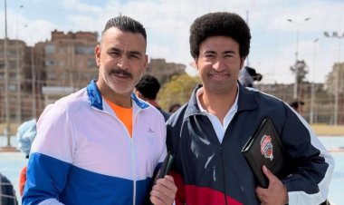 عصام الحضري يروج لدوره في فيلمه الجديد  "الصفا الثانوية بنات"