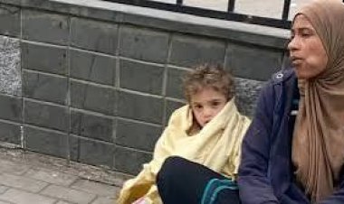 "الداخلية": طفل الألف مسكن الأشقر جلس بجوار المتسولة من تلقاء نفسه 