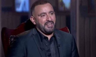 أحمد السقا يعلق على أزمة طليقته مها الصغير مع اللوحات الفنية