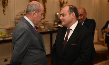 وزير الصناعة يبحث مع نظيره الأردني فرص تعزيز العلاقات الاقتصادية