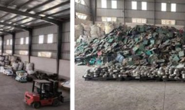 ضبط 325 طن مواد خطرة داخل مصنع بدون ترخيص لإعادة تدوير النفايات الإلكترونية بالشرقية
