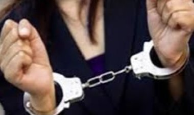 فيديو رصد الواقعة.. القبض على سيدة لسرقتها قرطا ذهبيا من أذن طفلة بالبحيرة