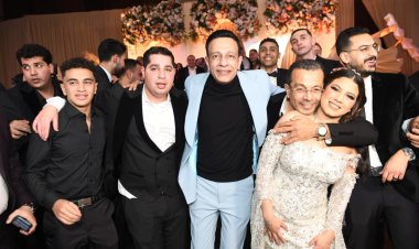 رقص محمد عبد الحافظ ومحمد العمروسي وأحمد الحلواني في زفاف زياد ونانسي بالإسكندرية