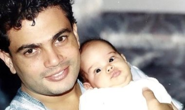 في عيد ميلاده الـ63.. نور دياب توجه رسالة مؤثرة لوالدها عمرو دياب: "محظوظة بوجودك في حياتي"