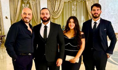 "كبروا وبقوا شباب".. مجدي الهواري يتصدر التريند بصورة  مع أولاده من غادة عادل