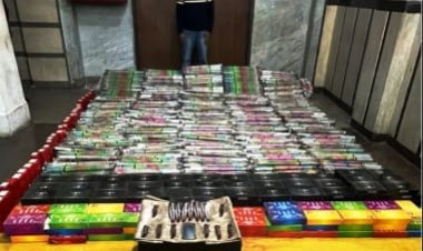 ضبط تاجر ألعاب نارية وأسلحة بيضاء بالإسكندرية