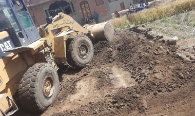 إزالة 7 حالات تعد على أراض زراعية وبناء مخالف في أسيوط