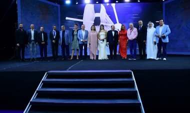 بالصور.. افتتاح الدورة الثانية لمهرجان الغردقة السينمائي  على موسيقى أفلام الرومانسية 