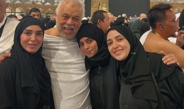 في الحرم مع زوجها أشرف زكي وابنتيهما.. هكذا بدأت روجينا العام الجديد