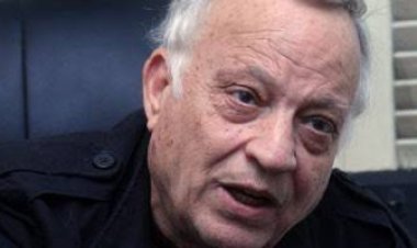 إصابة الكاتب الصحفي الكبير محمد عبد المنعم بكسر  في مفصل الفخذ