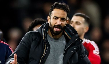 "أموريم" يبدأ مشواره مع مانشتر يونايتد بتعادل مخيب أمام إيبسويتش تاون