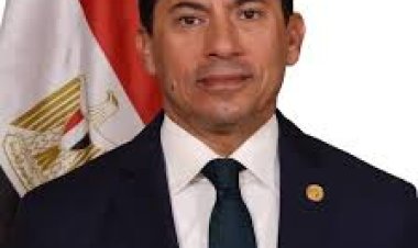 وزير الرياضة يتواصل مع السفير الفرنسي لحل أزمة تأشيرات بعثة مصر في أولمبياد باريس