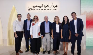 سميح ساويرس ويسرا وعمرو منسي يتصدرون المشهد في المؤتمر الصحفي لمهرجان الجونة السينمائي