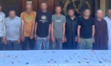 سقوط تشكيل عصابي انتحل صفة رجال شرطة وسرق مشغولات ذهبية من تاجر بالخليفة