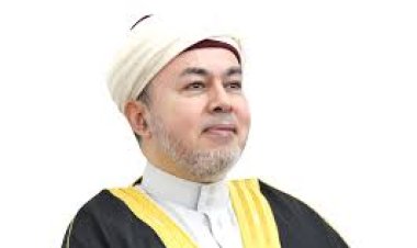 حفظ التحقيقات فى اتهام الشيخ صلاح الدين التيجاني بالتحرش بفتاة 