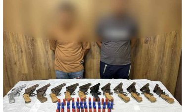 القبض على مسجلين خطر بحوزتهما 12 قطعة سلاح ناري ببني سويف