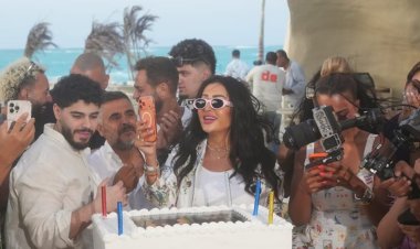 لطيفة تحتفل بنجاح ألبوم شبهي بالمللي على شاطئ الساحل الشمالي