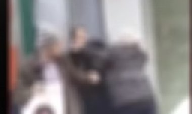 الداخلية تكشف ملابسات فيديو "خناقة ماكينة الصراف الآلي" بالمحلة

 

 