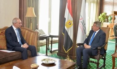 لتعزيز صورة مصر إعلاميا.. رئيس الأعلى للإعلام يستقبل رئيس هيئة الاستعلامات