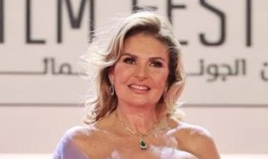 يسرا من الجونة السينمائي: فخورة بما قدمته على مدار 50 عاما.. ولا أشعر بالخجل من طول مشواري