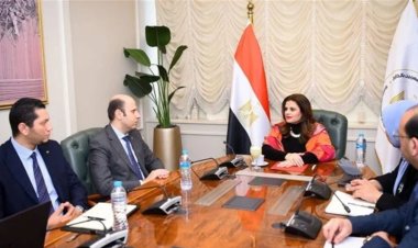 الهجرة تتابع جهود إطلاق منصة التسوق الإلكترونية للمصريين بالخارج