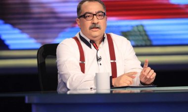 إبراهيم عيسى: لا نحتاج لفتاوى إجازة التهنئة بالأعياد