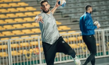 أحمد عادل لاعب يد الأهلي: نسعى بقوة للفوز بالسوبر الإفريقي