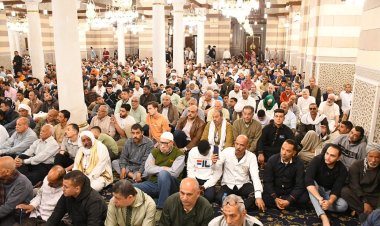 الأزهر يحث على الإنصات التام لخطبة الجمعة وينهى عن قيام الآخرين من مقاعدهم