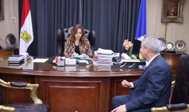 محافظ دمياط تعتمد حركة تكليف تيسير أعمال مديري بعض الإدارات التعليمية