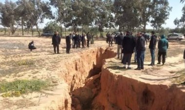 تشققات أرضية تثير الرعب في ليبيا.. تفاصيل