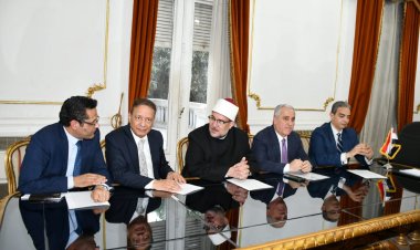 بعد الأزمة مع «الأوقاف».. قيادات إعلامية تجتمع لوضع الضوابط المهنية لـ«تصوير الجنازات»