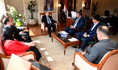وزير التجارة والصناعة يستعرض فرص ومقومات الاستثمار في مصر