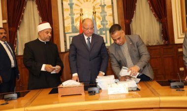 توزيع 5 أطنان لحوم من صكوك الإطعام على الأولى بالرعاية في القاهرة