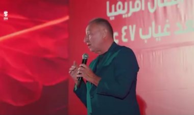 بحضور الخطيب.. الأهلي يكرم أبطال إفريقيا لكرة اليد «رجال وسيدات»