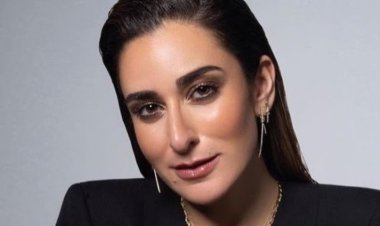 بوسي شلبي تستفسر عن حمل أمينة خليل.. ورد غير متوقع من الفنانة