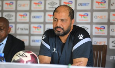 مدرب نهضة بركان : لدّى 6 غيابات مؤثرة قبل مواجهة الزمالك