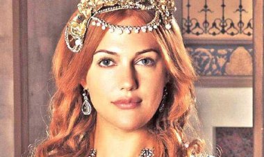 مريم أوزرلي تفتح قلبها: لا أريد لأطفالي أن يعيشوا صعوبة طفولتي