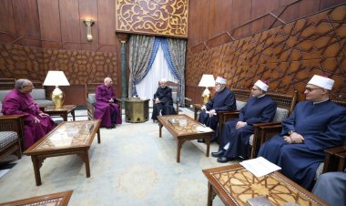 شيخ الأزهر يؤكد على أواصر الأخوة والمحبة وعمق الترابط بين المصريين