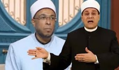 خناقة عزاء «كلبة» الصاوي مستمرة بين الشيوخ.. مظهر شاهين يهاجم محمد أبو بكر: جاهل بأمور دينه