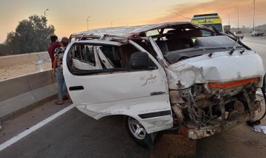 إصابة 14 شخصا إثر إنقلاب سيارة ميكروباص أعلى محور روض الفرج 