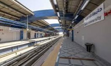 تفاصيل خلع فتاة ملابسها داخل محطة مترو جامعة القاهرة