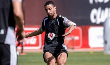 «طاهر» ينتظم تدريجيًّا في مران الأهلي الجماعي