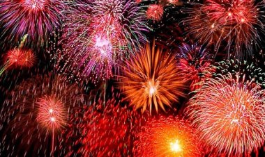 القبض على 8 طلاب أطلقوا ألعاب نارية على مركب