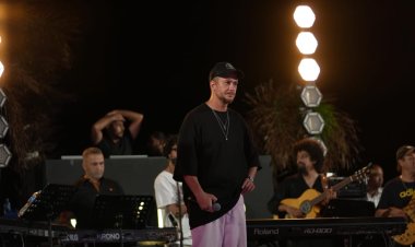 سعد لمجرد ينتهي بروفات حفله المرتقب بالساحل الشمالي| صور