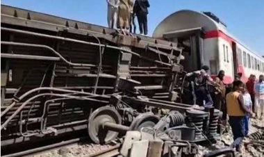 قبل الإفطار.. مصرع سيدة وابنتها صدمهن قطار أثناء عبور الطريق