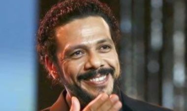 حمزة العيلي يكشف أسباب غيابه عن احتفالية «حكاية نرجس» مع منى الشاذلي