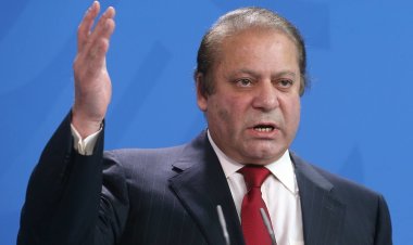 رئيس الوزراء الباكستاني السابق نواز شريف يعلن فوزه في الانتخابات العامة