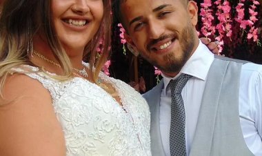 حلاق تركي يتزوج رجلا بريطانيًا في إسطنبول.. إيه الحكاية؟