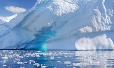 ذوبان الجليد في القطب الجنوبي ينذر بنقطة تحول مناخية لا رجعة فيها