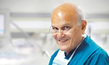 مجدي يعقوب: أعامل كل مريض كأنه ابني.. والعمليات المعقدة تسبب توترًا